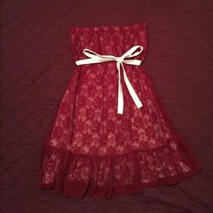 red/maroon lace strapless dress